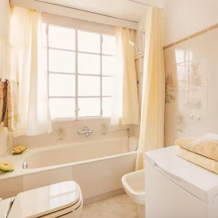 Dimora Bellavista,garage Privato,due Piani Apartamento Sanremo