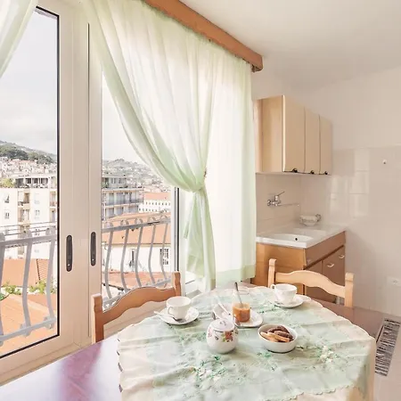 Dimora Bellavista,garage Privato,due Piani Apartamento Sanremo