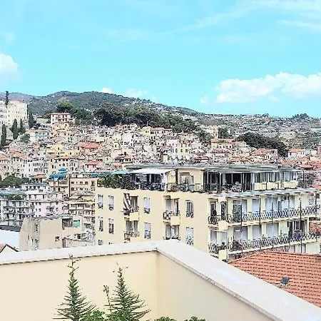 Dimora Bellavista,garage Privato,due Piani Apartamento *