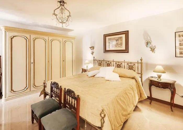 Dimora Bellavista,garage Privato,due Piani * Sanremo